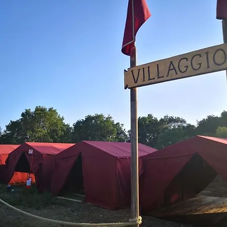 Tenda A World فندق *